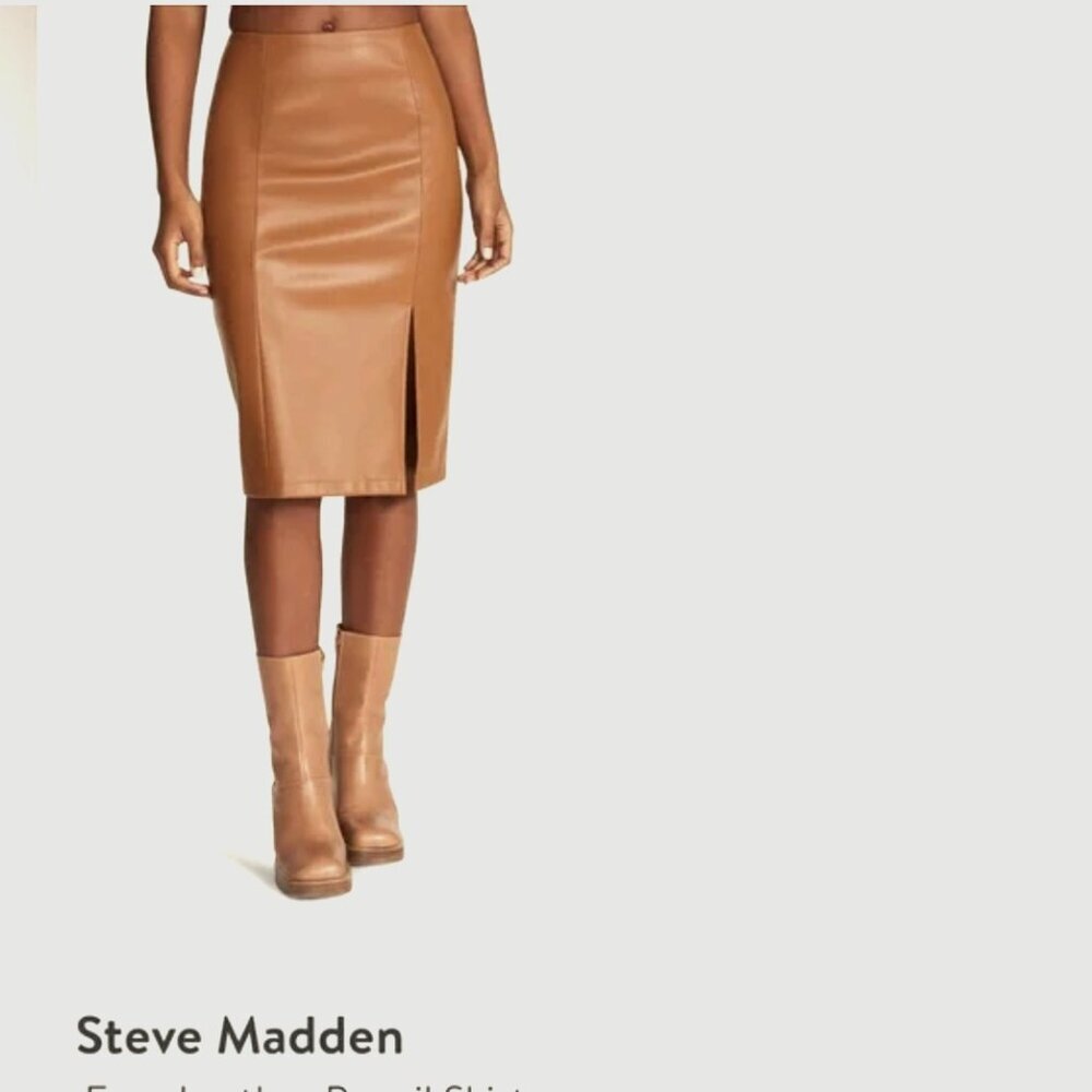 EUC Steve Madden Faux Leather skirt - Camel color
